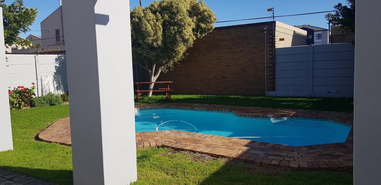 To Let 2 Bedroom Property for Rent in Table View Western Cape